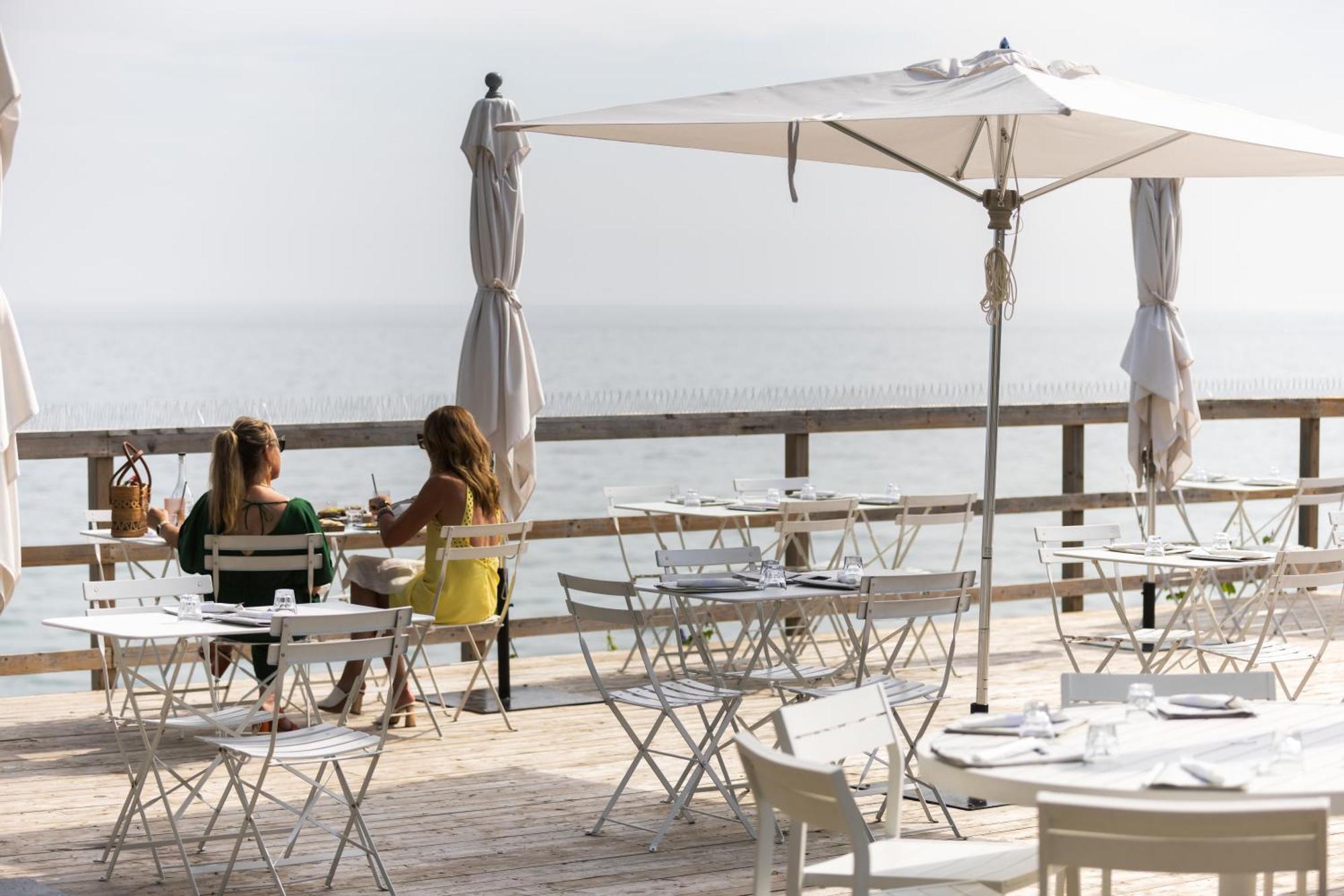 The Lakeside Prince Edward County Wellington Bagian luar foto